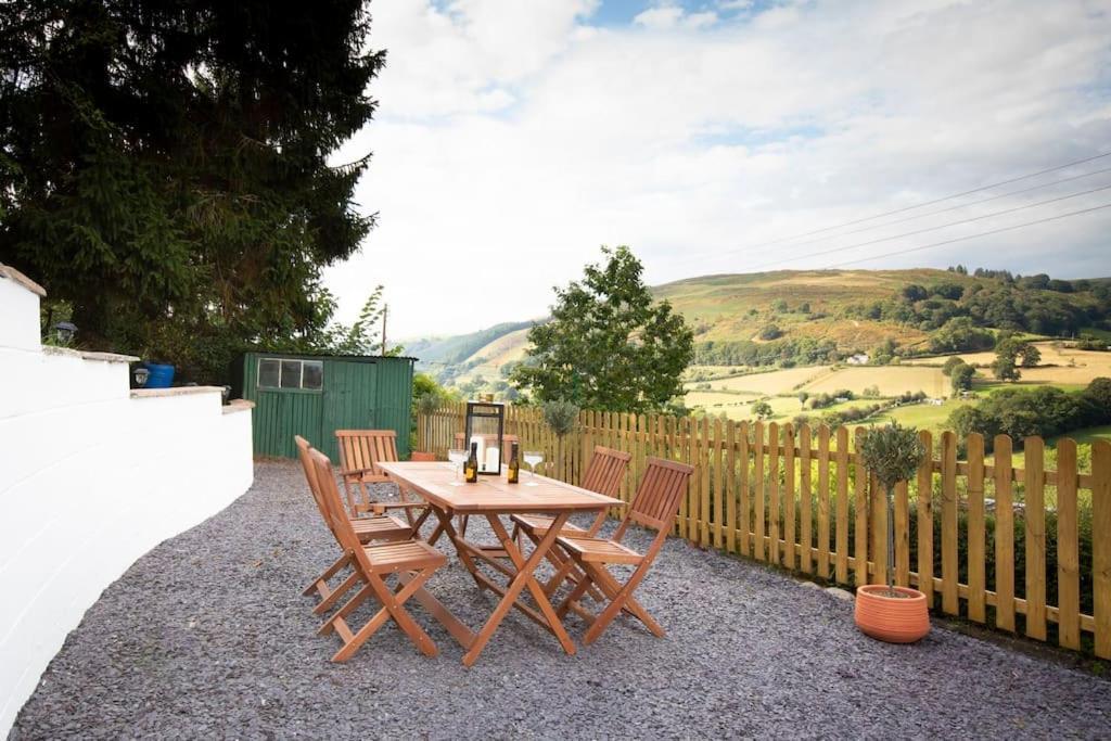 Hillside Cottage, Countryside Views Near Llangollen Corwen Bagian luar foto